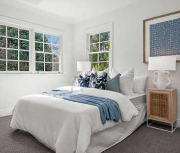 Grand family home with tennis court in Beecroft Public Catchment - Photo 2