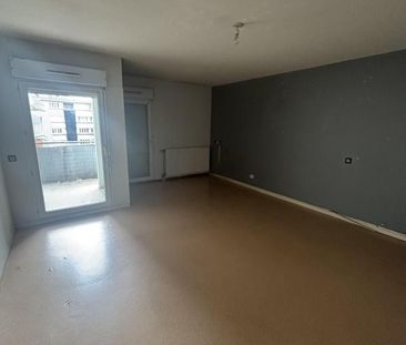 Appartement T3 - GRENOBLE - Rue Capitaine Veyron-Lacroix - Photo 3