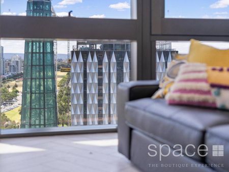 Life in the Quay - Photo 2