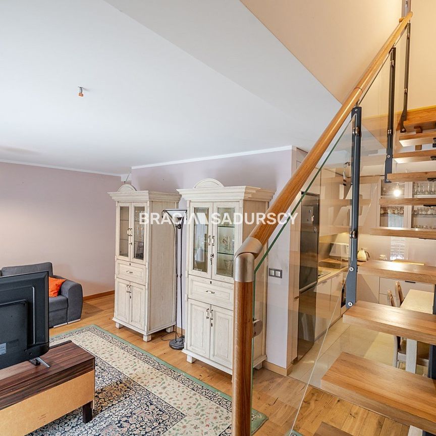 DWUPOZIOMOWE MIESZKANIE NA POŁUDNIU KRAKOWA - Photo 1