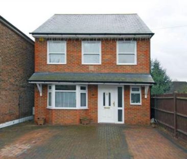 4 bed Detached for rent - Photo 2