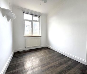 2 bedroom semi-detached bungalow to rent - Photo 4