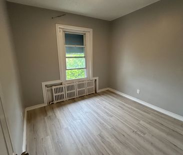 For Lease - 883 Somerset Street Unit# 6, West Centre Town, Ontario - Photo 2