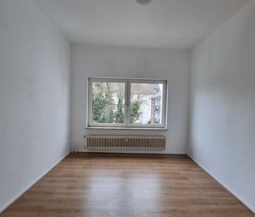 Attraktive 4-Zimmer-Wohnung mit Balkon –Bezugsfrei ab September! Ideal für Wohnungsgemeinschaften! - Foto 2