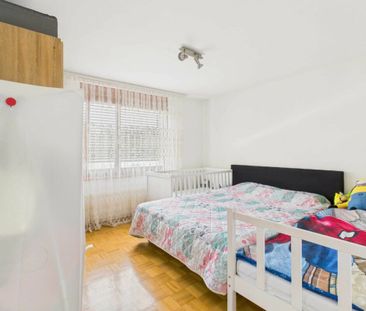 Grosszügige 4.5-Zimmerwohnung mit Balkon - Photo 5