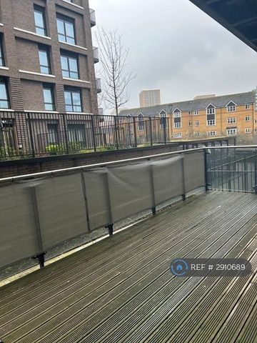 1 bedroom flat to rent - Photo 2