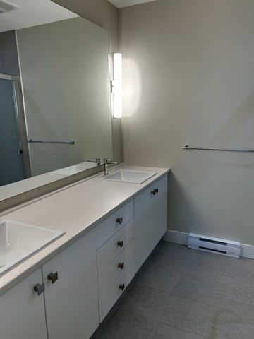 PARALLEL ONE APTS - 202 - P1-202 - Photo 5