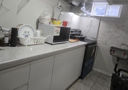 For Lease - 103 Fitzgibbon Avenue, Toronto, Ontario - Photo 4