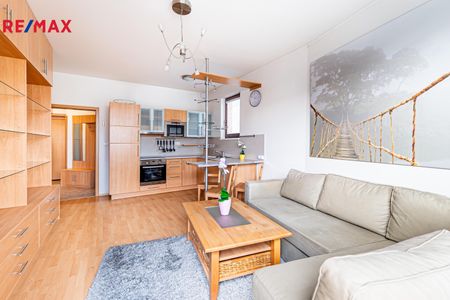 Pronájem bytu 2+kk v osobním vlastnictví 47 m², Praha 5 - Smíchov - Photo 2