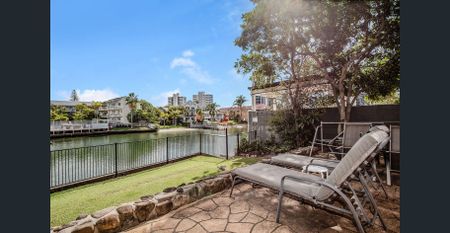 HARRINGTON COURT - FURNISHED - Photo 4