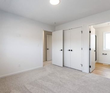 Edmonton Unfurnished house Rental in Parkdale - Brand New Luxury 3 ... - Photo 6