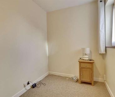 Fourth Street, Portsmouth, PO1 - Photo 1