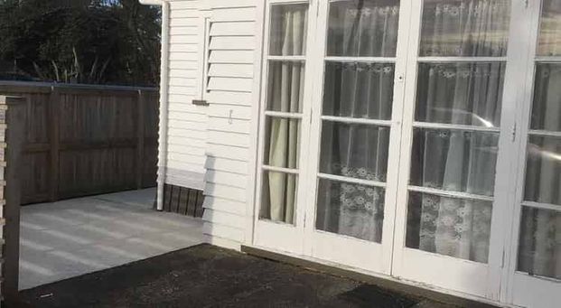 Cute sunny character cottage - Photo 1