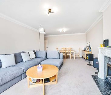 A fantastic modern two bedroom apartment with off-street parking. - Photo 5