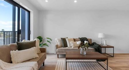 THREE KINGS, 3 BEDROOMS - Photo 2