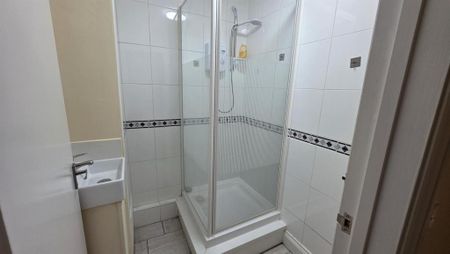 4 bedroom house to rent - Photo 4