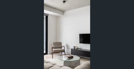 Move-In Ready Studio Designed for Comfort and Convenience - Photo 2