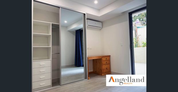 Luxurious Near new Studio in a Fabulous Location - Photo 1