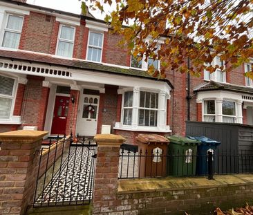 3 Bed Terraced House, Heath Road, HA1 - Photo 1