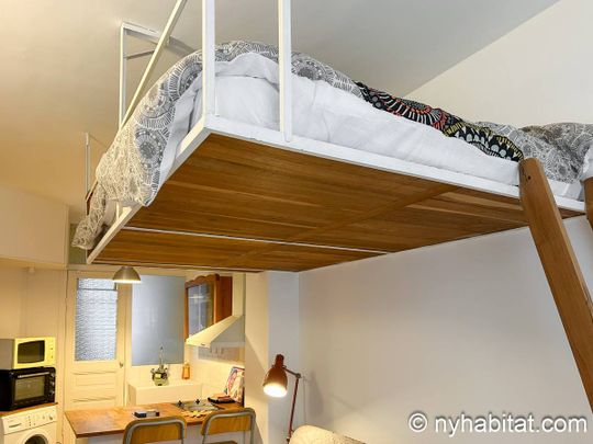 Logement à Paris, Location meublée - Photo 1