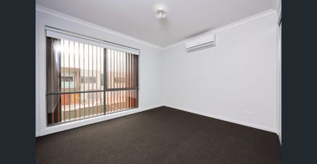 Three Bedroom Townhouse - Photo 3