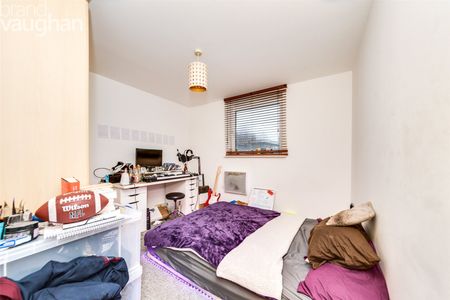 3 bedroom apartment to rent - Photo 5