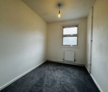 Brooke Close, Wellingborough - Photo 3