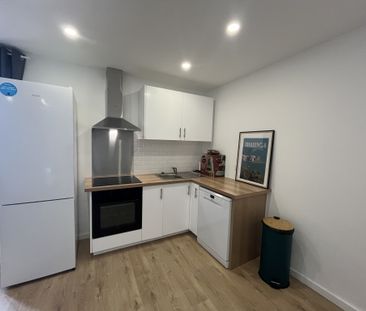 Location Appartement 1 pièce 30m² BASTIA 20200 - Photo 3