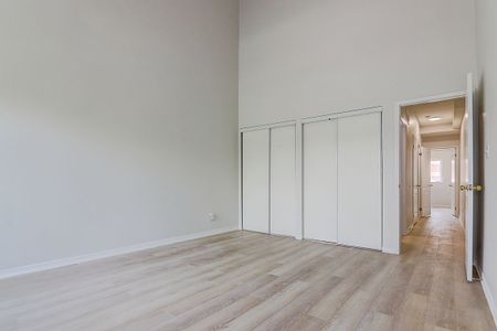 For Lease - 20 Azzarello Lane, Toronto, Ontario - Photo 5