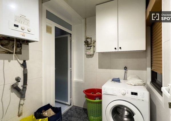 barcelona, Catalonia 08042