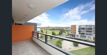 Modern Living in Prime Maribyrnong Location - Photo 4