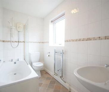 2 bedroom semi-detached house to rent - Photo 6
