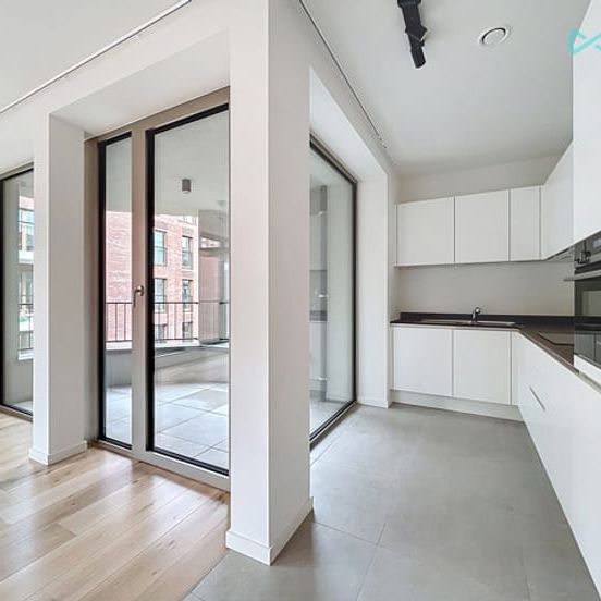 Appartement te huur - Photo 1