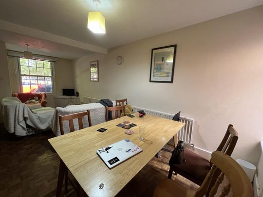 3 bedroom terraced house to rent - Photo 1
