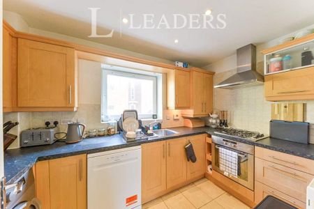 1 bedroom flat to rent - Photo 3