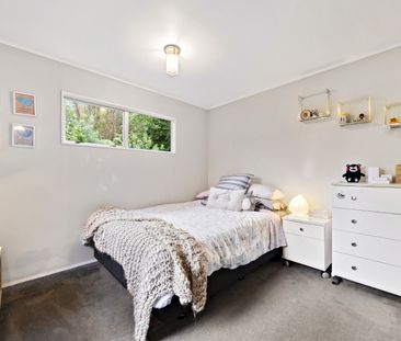 Sunny Spacious Karori - Photo 6