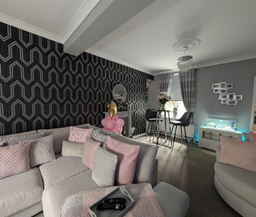 Brocks Terrace, Porth - Photo 1