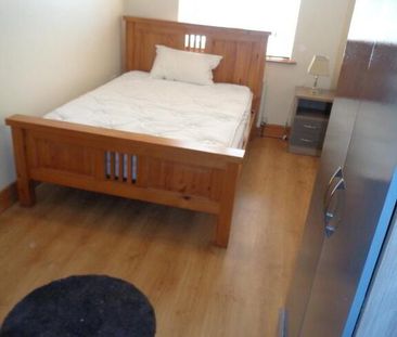 University Street, Belfast, BT7 1NY - Photo 2