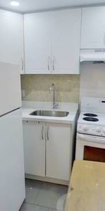 Studio $1750 at 710 Spadina Avenue, Toronto - Photo 3