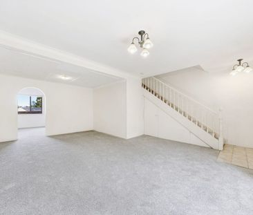 Freshly Updated 3-Bedroom Home in Kings Langley - Photo 5