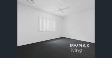 Boutique & Spacious Family Home in Ridgeview Estate! - Photo 3