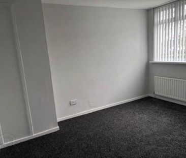 43a Carnhill Walk, Carrickfergus, BT38 7RG - Photo 3