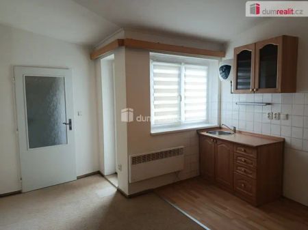Velmi pěkný byt 1+kk s terasou, Praha 4 - Michle - Photo 2