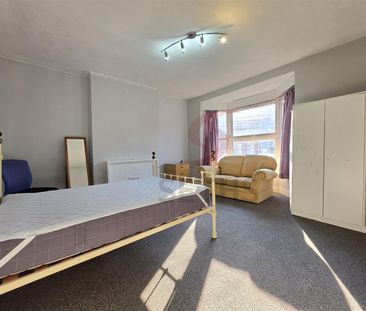 Fosse Road South, LE3, Leicester - Photo 2