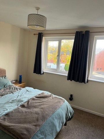 2 bedroom semi-detached house to rent - Photo 3