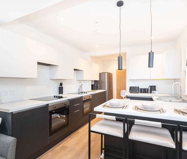Luxury Professional Double En-suite/Kitchenette HMO in the heart of... - Photo 6