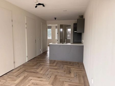 Appartement de trois pièces Julianastraat 2-K, Emmen-Centrum - Foto 2
