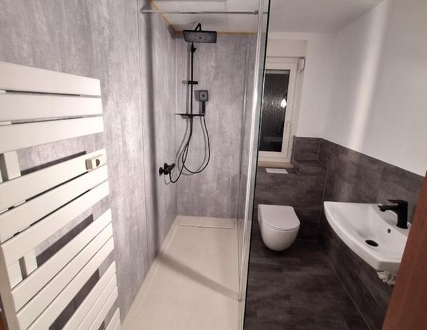 Helle-Moderne 3-Raum-Wohnung in Zwickau – frisch modernisiert - Foto 1