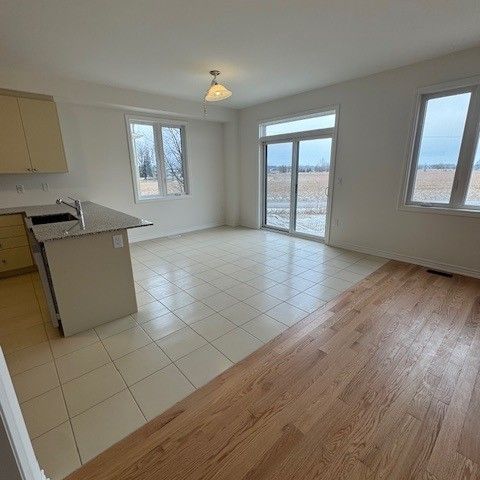 For Lease - 45 Brethet Heights, New Tecumseth, Ontario - Photo 1