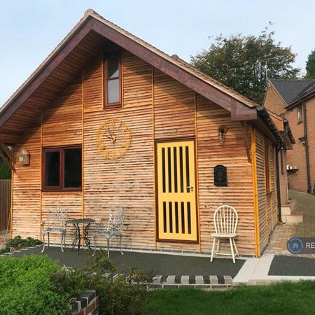 1 bedroom detached house to rent - Photo 3